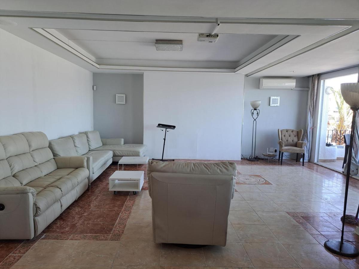 מארבלה Private Suites In Huge Penthouse 1St Line Puerto Banus, Incredible Views, Jacuzzis מראה חיצוני תמונה