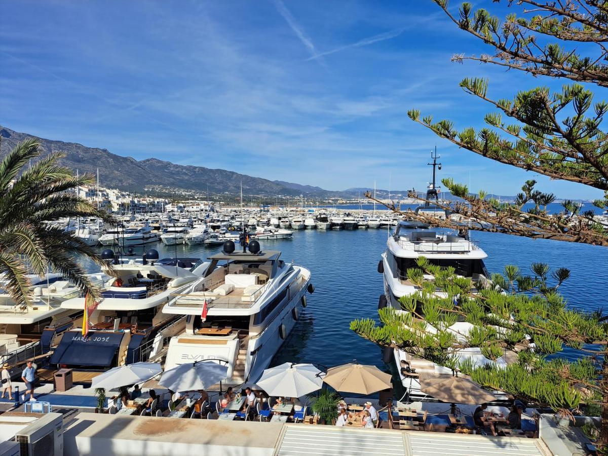 מארבלה Private Suites In Huge Penthouse 1St Line Puerto Banus, Incredible Views, Jacuzzis מראה חיצוני תמונה